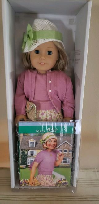 American Girl Doll Kit And Book.  Rarely Played With.