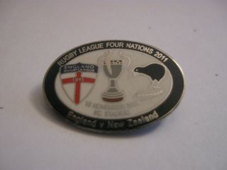 Rare Old 2011 Zealand V England Rugby League Enamel Brooch Pin Badge