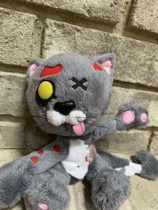 RARE Creepy Cuddlers Zombie Cat Plush Mega Death Mittens Mezco 6 