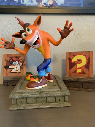 First 4 Figures Crash Bandicoot Exclusive Statue In