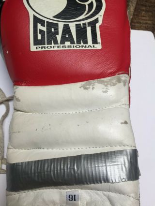 Vintage Grant Boxing Gloves 16oz Autographed Rare 3