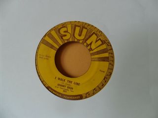 Johnny Cash.  I Walk The Line.  Rare Sun.  7 " Vinyl.  45 Rpm