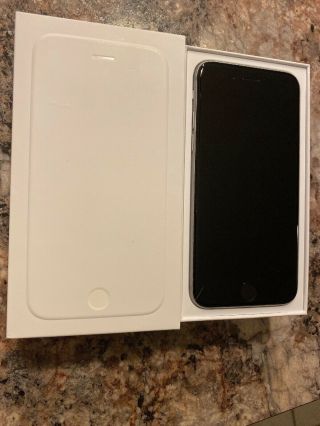 Apple Iphone 6 16gb Silver Verizon Rarely W/ Box