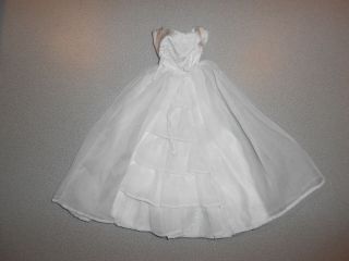 Vintage Barbie Brides Dream White Wedding Gown 947