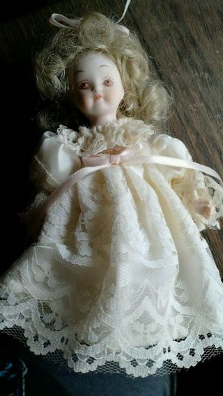 Vintage 1984 Kurt S.  Adler Porcelain 6 " Doll Ivory Lace
