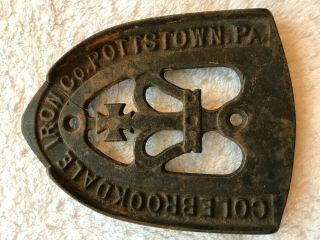 Antique Colebrookdale Iron Co.  Pottstown,  Pa Cast Iron Flatiron Trivet Sad Iron