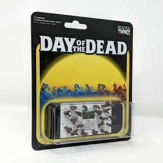 Day of the Dead - Calendar Hands - George Romero - Readful Things Action Figure 2