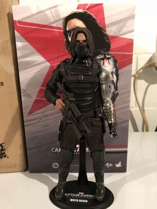 Hot Toys MMS241 Captain America Winter Soldier Bucky Barnes Complete 1:6 2