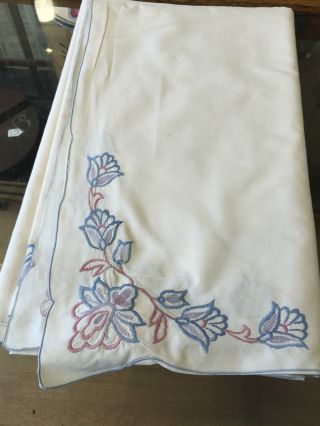 Vintage Embroidered Cotton And Lace Edged Table Cloth Embroided Edge 164x 219cm