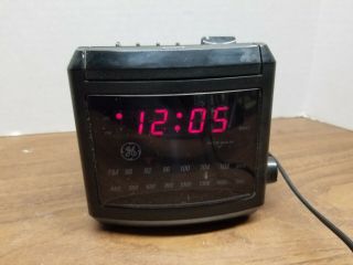 Vintage General Electric Red Cube Digital Clock Radio Ge 7 - 4606bka Alarm
