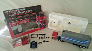 Transformers Vintage 1984 G1 Optimus Prime And Styrofoam,  Complete.