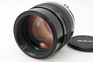 Nikon AiS Nikkor 105mm F1.  8 RARE classic suits Sony,  Fuji,  Nikon,  Canon.  A, 2