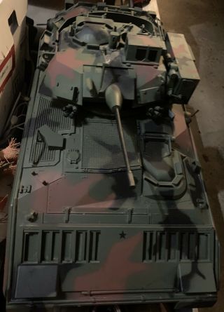 21st Century Toys Ultimate Soldier 1:6 Scale 1/6 M2 Fighting Bradley Tank 