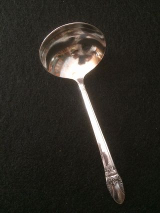 1847 Rogers Bros (is) Silverplate First Love Pattern Gravy Ladle