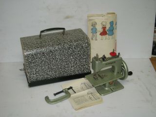 Very Rare Colour Vintage Cast Iron Singer Hand Crank Toy Sewing Machine & Casing