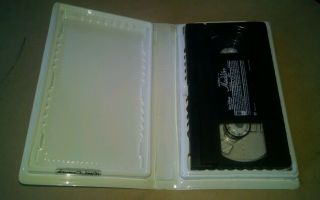 Walt Disney Aladdin Black Diamond Classic VHS Tape Clamshell VTG Nearly Rare 3