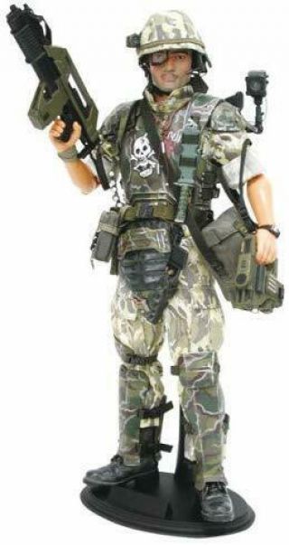 Movie Masterpiece - 1/6 Scale Fully Poseable Model Kit Aliens - Uscm Private Hu