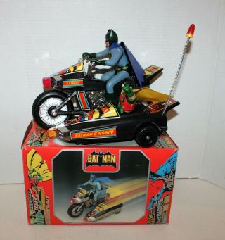 Vintage Batman & Robin Battery Op.  Toy Motorcycle With Sidecar