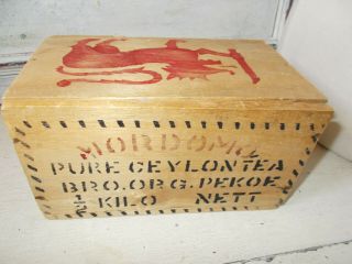 Vintage wooden Ceylon tea box with sliding lid Melroses Edinburgh 2