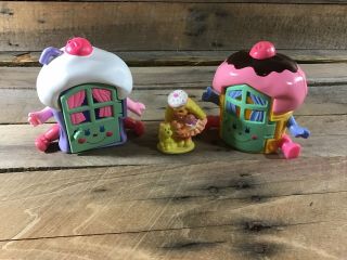 Vintage Mattel 1989 Cherry Merry Muffin Miniature Cupcake House And Doll