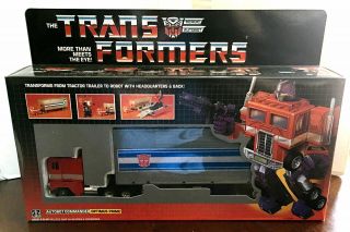 G1 1984 Optimus Prime Boxed 1 • 100 Complete • Generation One Transformer