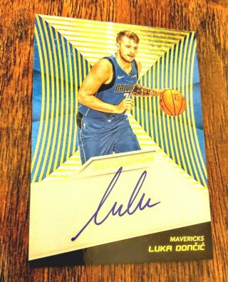 Luka Doncic Auto Rookie Autograph Revolution $800.  00,  Rare 2018 - 19 On Card