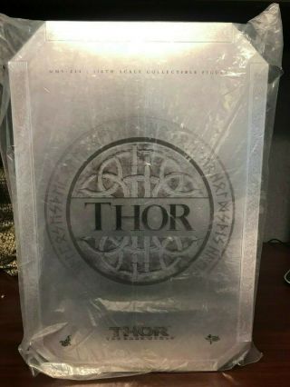 Hot Toys - 1/6 Scale - Thor From Thor: The Dark World