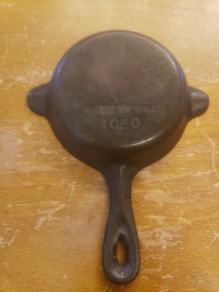 Antique Wagner Ware Cast Iron Skillet Ashtray 1050 Good U.  S.  A.
