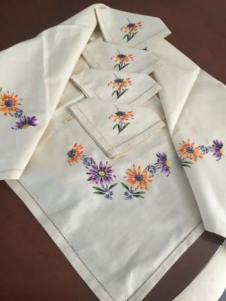 Vintage Embroidered Irish Linen Tablecloth,  4 Matching Napkins,