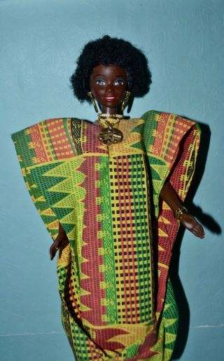 Barbie - Dolls Of The World - 1996 Ghanian Barbie In Parts Of Outfit