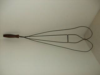 Vintage Wooden Handled Wire Rug Beater