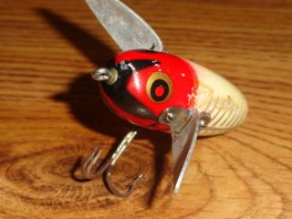 VINTAGE FISHING LURE WOODEN HEDDON CRAZY CRAWLER 2120XRW RED WHITE SHORE C1949 2