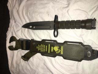 Buck 188 Survival Knife M9 Bayonet With Sheath Phrobis Iii Very Rare