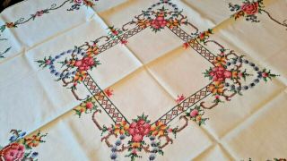 Vintage Peti Point Hand Embroidered Linen Tablecloth 32 " Square