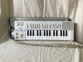 Yamaha Cs01 Rare White Color Vintage Analog Monophonic Synthesizer W/ Gig Bag