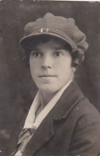 1920s Pretty Young Woman In Hat Antique Russian Photo Lesbian Interest