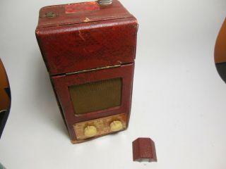 Rare Vintage Air King Red Snakeskin Camera W/ Tube Battery Radio Model A - 410