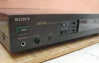 RARE Sony PCM - 601 ESD PCM Digital Audio Converter With S/PDIF I/O - GOOD 3