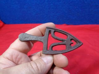 Antique Cast Iron Trivet With Heart For Miniature Sad Iron