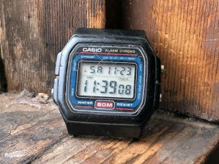Authentic Vintage Gents Casio Alarm - Chrono W - 71 Digital Quartz Watch
