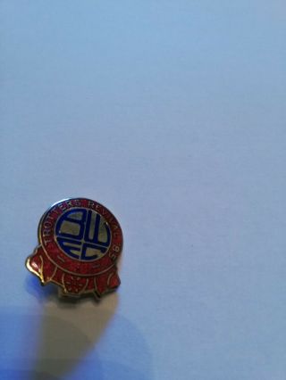Rare Bolton Wanderers Supporters Club Gilt Enamel Pin Badge