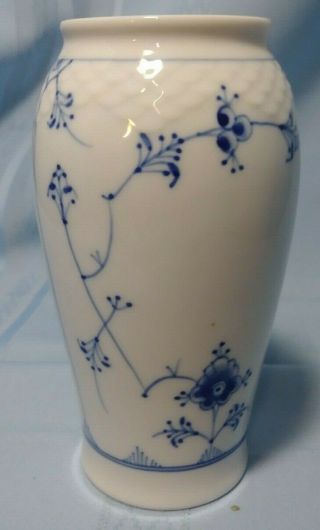 Bing & Grondahl Porcelain Small Vase With Blue And White Floral Pattern