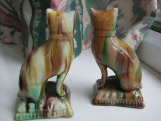 VERY RARE and FINE Whieldon pottery figures of a cat and dog,  C.  1780/90. 2