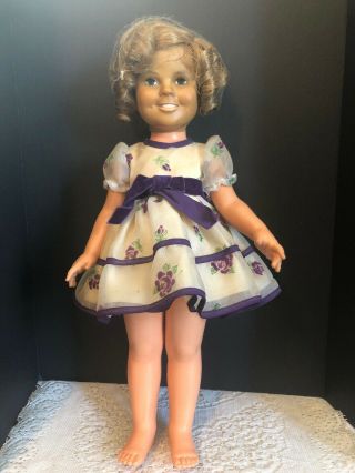 Vintage Shirley Temple 16 " Vinyl Doll Ideal Toy Co.  1972 Darker Skin Color Head