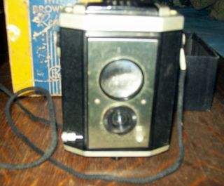 Vintage / Antique Eastman Kodak Brownie Reflex Camera w/ Box 2