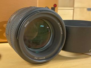 Nikon Nikkor 85mm F/1.  8g Af - S Lens - Box,  Rarely