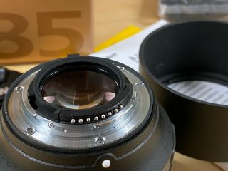 Nikon Nikkor 85mm f/1.  8G AF - S Lens - box,  rarely 3