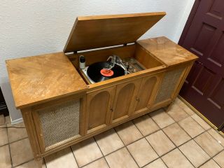 Rare Vintage General Electric GE Fortissimo Stereo Wood Console Record Player 2