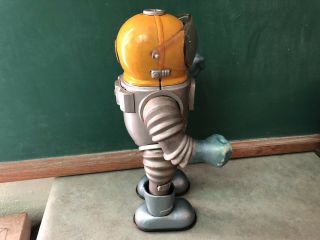 Hi - Bouncer moon scout Marx toy battery operated Vtg Robot 1967 Astronaut Rare 2