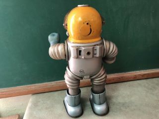 Hi - Bouncer moon scout Marx toy battery operated Vtg Robot 1967 Astronaut Rare 3